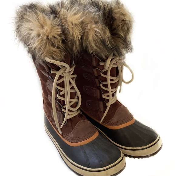 Sorel Joan of Arctic Wool lined Fur Trim Tall Brown Boots. 9 - Picture 4 of 9